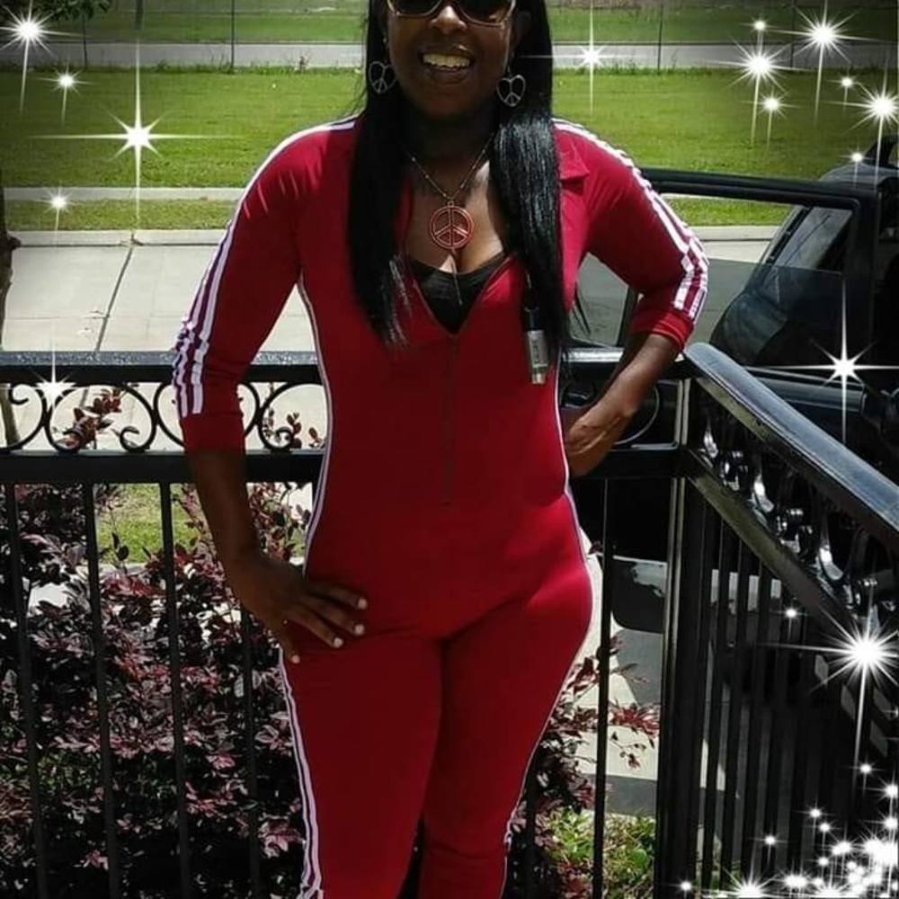 Meet your Posher, Dinah